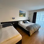 Europe 3* Brig