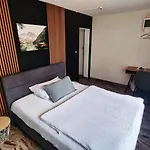 فندق Europe بريغ